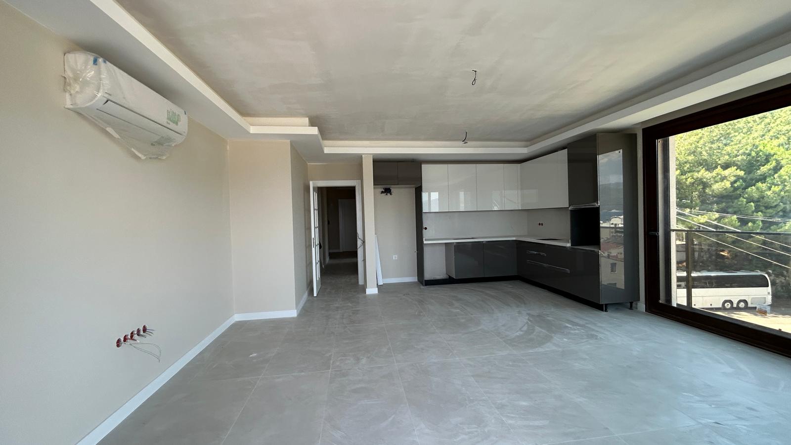 MARMARİS SİTELER BÖLGESİNDE FUL DENİZ MANZARALI 3+1 DÜZ DAİRELER